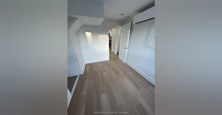3-137 Curzon Street, Toronto, ON, M4M 3B6 - 22