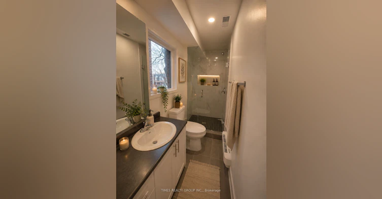3-137 Curzon Street, Toronto, ON, M4M 3B6 - 6