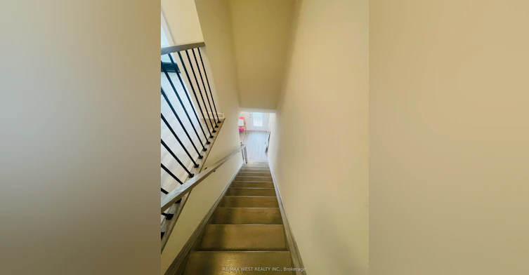 216-2550 Castlegate Crossing Drive, Pickering, ON, L1X 0G4 - 18