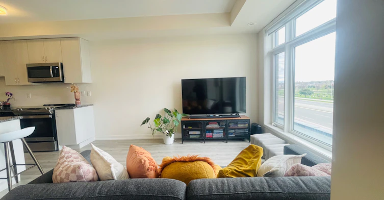 216-2550 Castlegate Crossing Drive, Pickering, ON, L1X 0G4 - 7
