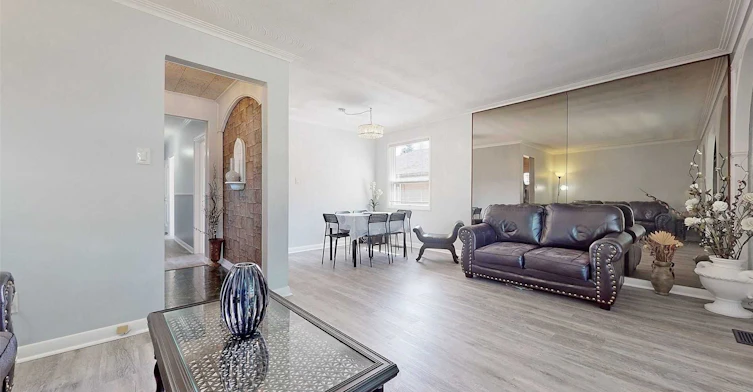 Main-5 Stevenvale Drive, Toronto, ON, M1G 1C6 - 2