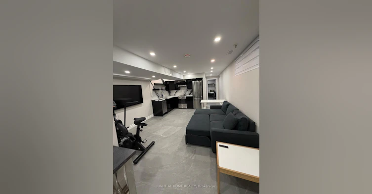 Lower-18 Wroxeter Avenue, Toronto, ON, M4K 1J6