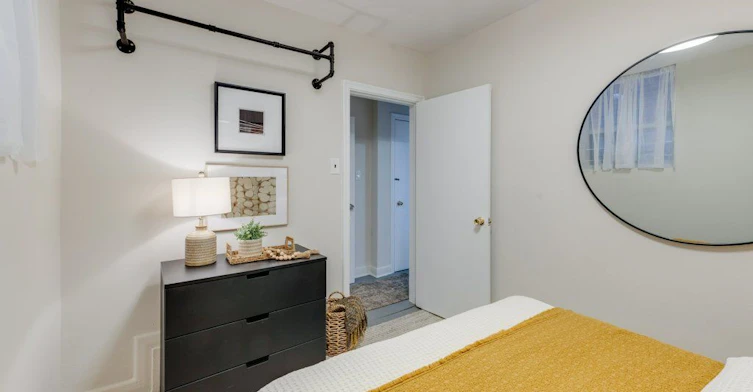 Lower-225 Woodville Avenue, Toronto, ON, M4J 2R4 - 24