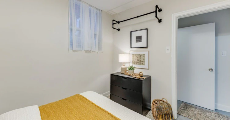Lower-225 Woodville Avenue, Toronto, ON, M4J 2R4 - 21