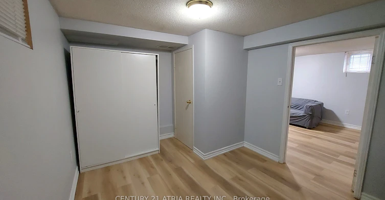 95 Ionview Road, Toronto, ON, M1K 2Z8 - 4