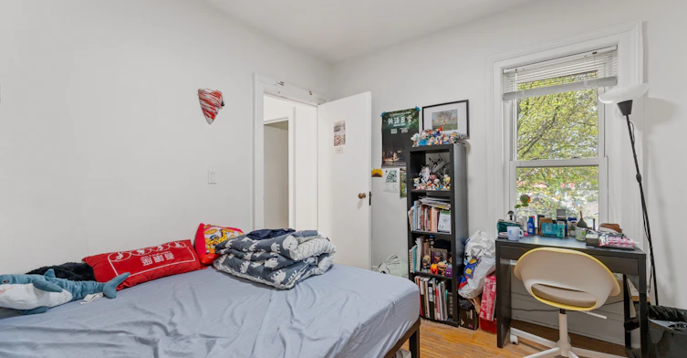 126 Stephenson Avenue, Toronto, ON, M4C 1G4 - 15