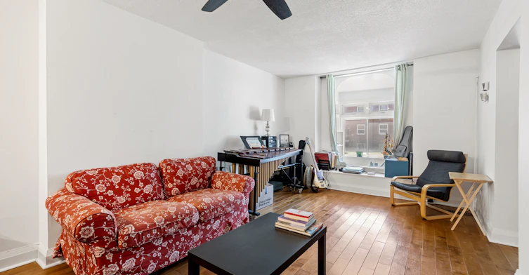 126 Stephenson Avenue, Toronto, ON, M4C 1G4 - 7