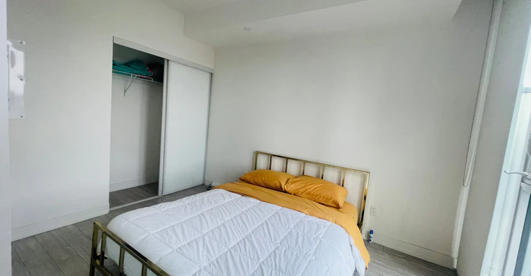 1122-30 Baseball Place, Toronto, ON, M4M 0E8 - 5