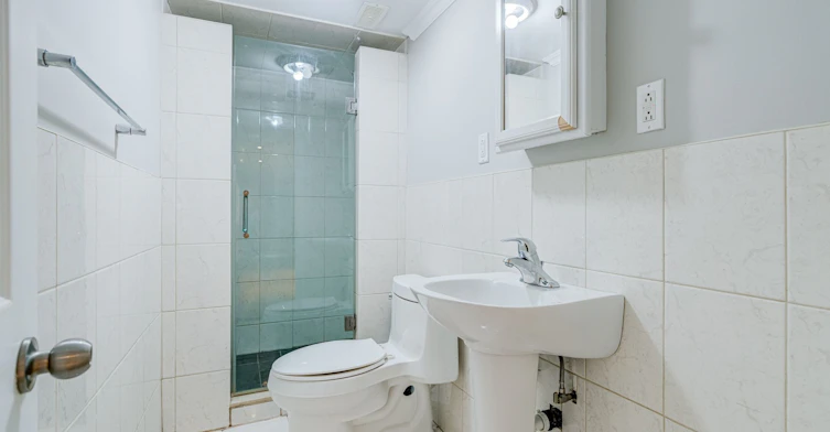 114 Canlish Road, Toronto, ON, M1P 1S9 - 10