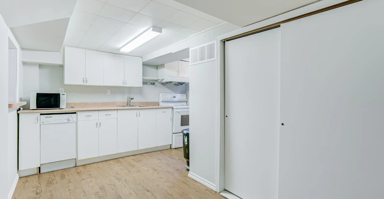 114 Canlish Road, Toronto, ON, M1P 1S9 - 6