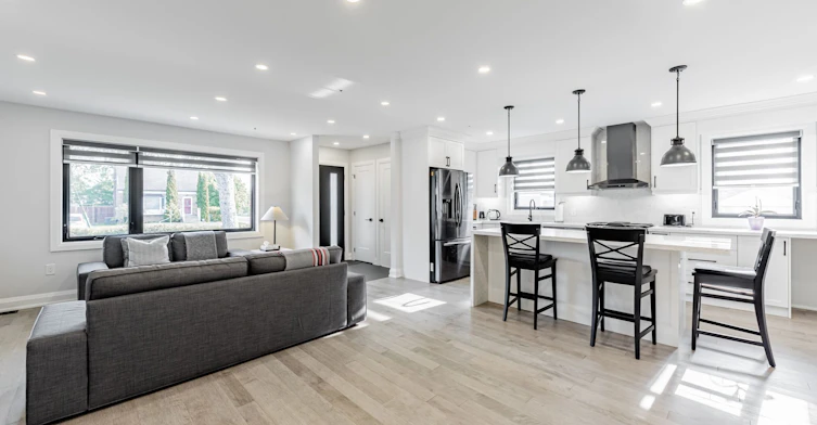 16 Boem Avenue, Toronto, ON, M1R 3T1 - 11