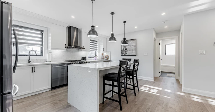16 Boem Avenue, Toronto, ON, M1R 3T1 - 14
