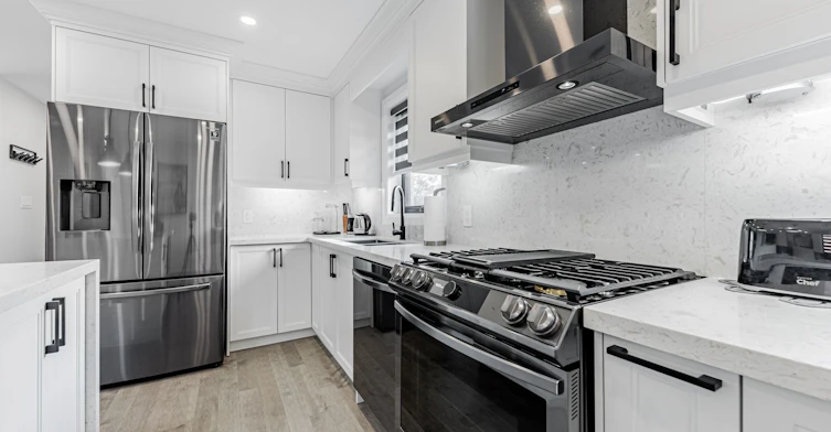 16 Boem Avenue, Toronto, ON, M1R 3T1 - 17