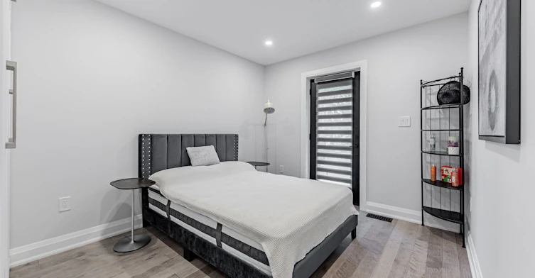 16 Boem Avenue, Toronto, ON, M1R 3T1 - 22
