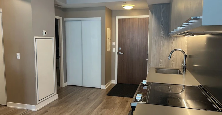 607-30 Baseball Place, Toronto, ON, M6N 2N7 - 4