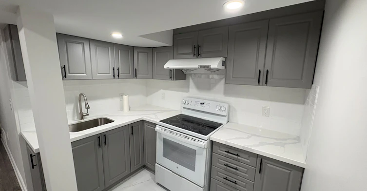 2314 Meriadoc Drive, Pickering, ON, L1X 2E3 - 4