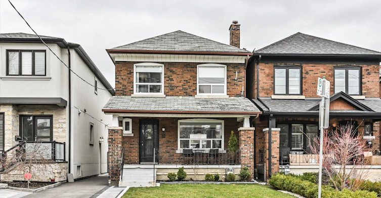 31 Lesmount Avenue, Toronto, ON, M4J 3V5