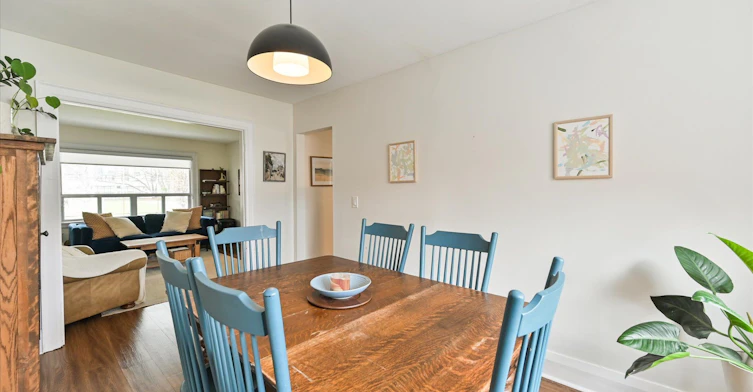 31 Lesmount Avenue, Toronto, ON, M4J 3V5 - 10