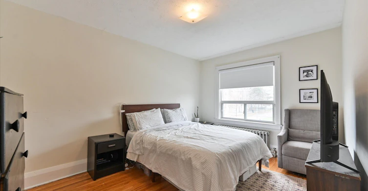 31 Lesmount Avenue, Toronto, ON, M4J 3V5 - 17