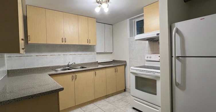 Bsmt-32 Andes Road, Toronto, ON, M1T 3B9 - 4