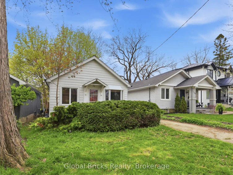 138 Gradwell Drive, Toronto, ON, M1M 2N2 - 3