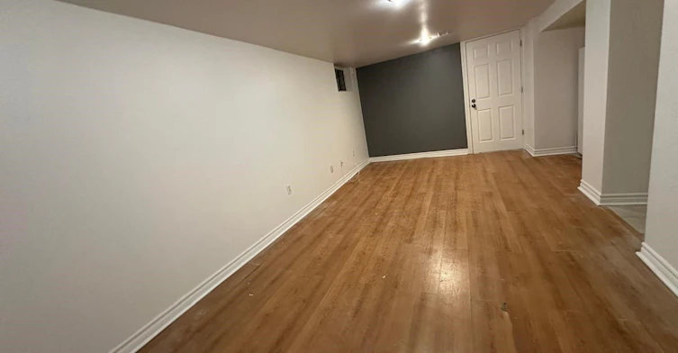 Lower Level-90 Binswood Avenue, Toronto, ON, M4C 3N9 - 4
