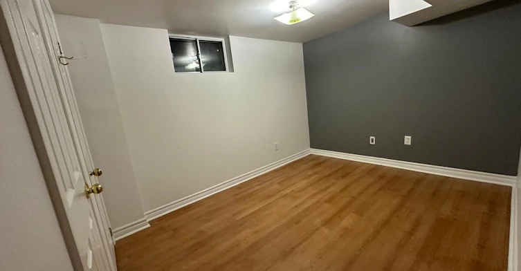 Lower Level-90 Binswood Avenue, Toronto, ON, M4C 3N9 - 5