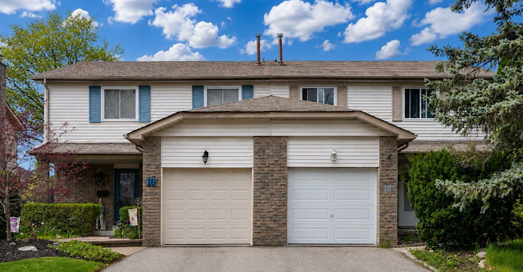 18 Goodfellow Street, Whitby, ON, L1P 1C4