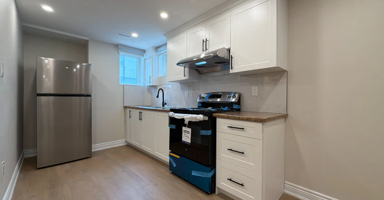 BASEMENT-1489 Hawktail Path, Pickering, ON, L0H 1J0 - 6