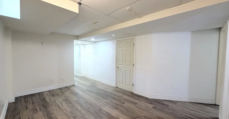 BSMT-5 Storebridge Drive, Toronto, ON, M1M 3X2 - 4