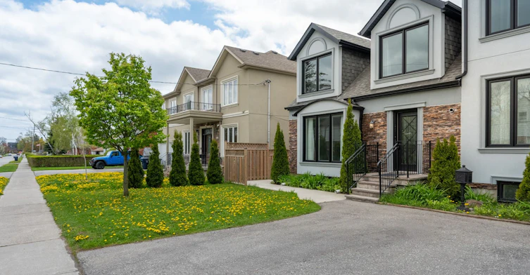 Upper-82 Ellington Drive, Toronto, ON, M1R 3Y1 - 2