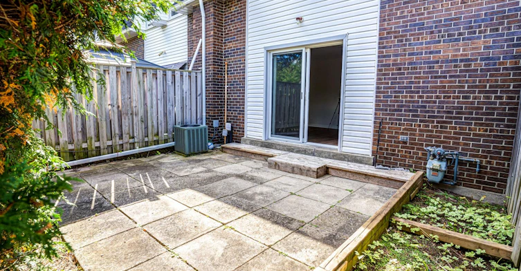 122 Purpledusk Trail, Toronto, ON, M1E 4E1 - 10