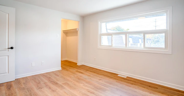 122 Purpledusk Trail, Toronto, ON, M1E 4E1 - 5
