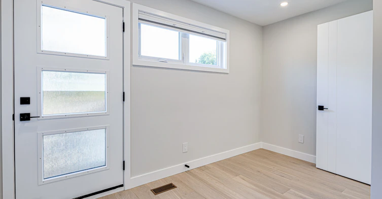 Laneway Upper-20 Kewbeach Avenue, Toronto, ON, M4L 1B7 - 23