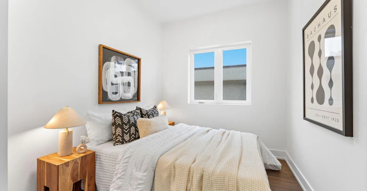 65 Crewe Avenue, Toronto, ON, M4C 2J2 - 23