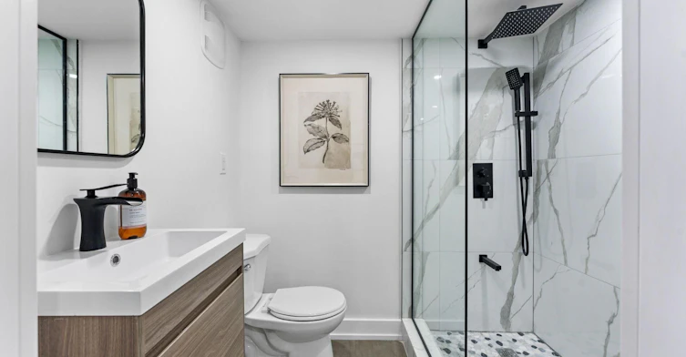 65 Crewe Avenue, Toronto, ON, M4C 2J2 - 32