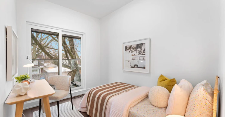 65 Crewe Avenue, Toronto, ON, M4C 2J2 - 20