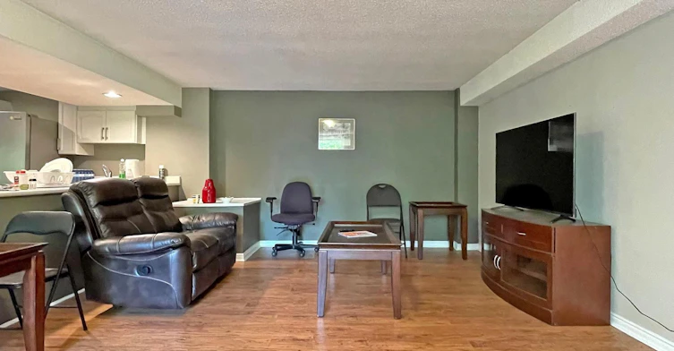 Lower-61 Garden Street, Whitby, ON, L1N 9E7 - 5