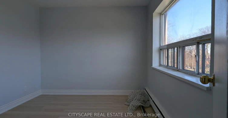 11-296 Saguenay Avenue, Oshawa, ON, L1J 2M8 - 20