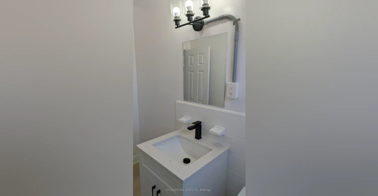 11-296 Saguenay Avenue, Oshawa, ON, L1J 2M8 - 14