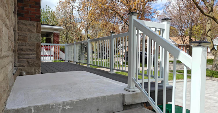 Upper-92 Cadillac Avenue S, Oshawa, ON, L1H 5Z2 - 2