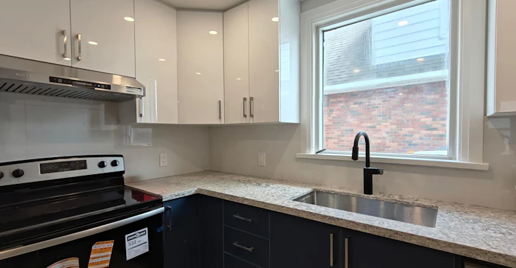 Upper-92 Cadillac Avenue S, Oshawa, ON, L1H 5Z2 - 8