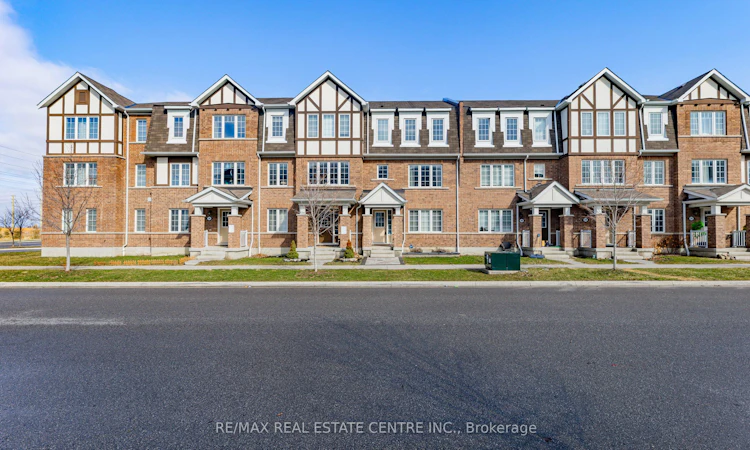 32 Bluegill Crescent