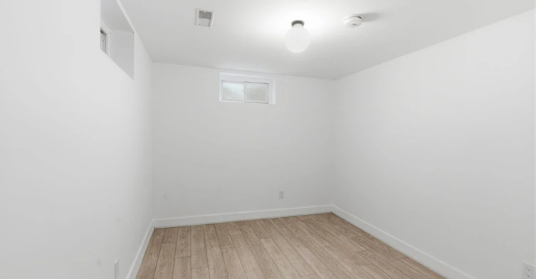 111 Riverside Drive N, Oshawa, ON, L1G 6J6 - 18