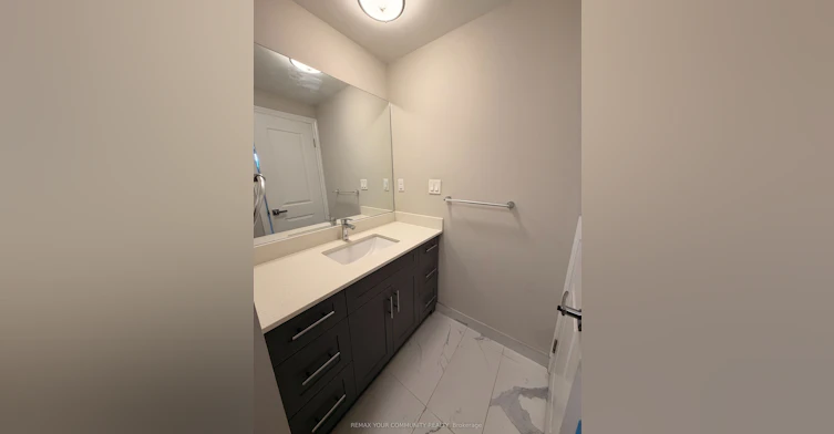 451 Leslie Street, Toronto, ON, M4M 3E5 - 12