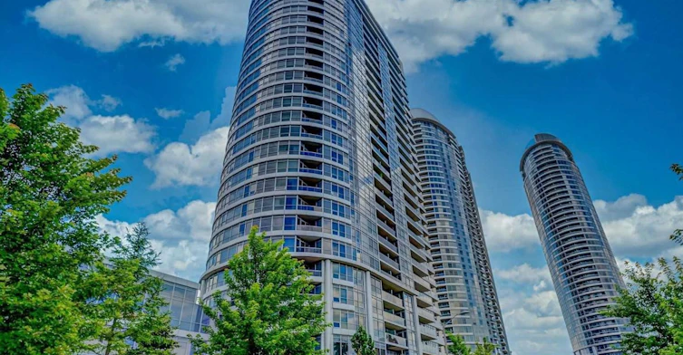 2402-151 Village Green Square, Toronto, ON, M1S 0K5