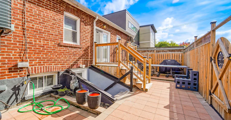 Lower Unit 1-86 Lesmount Avenue, Toronto, ON, M4J 3V9 - 15