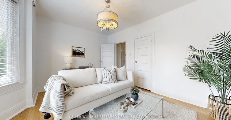 Upper-266 Highfield Road, Toronto, ON, M4L 2V5 - 6