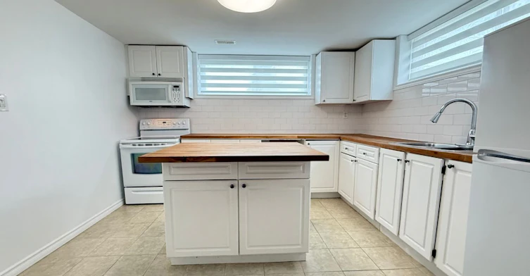 Basement-680 Marksbury Road, Pickering, ON, L1W 2T2 - 7
