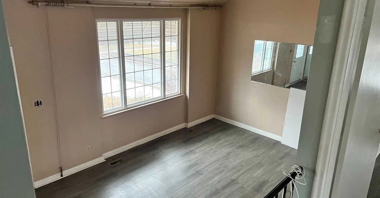3238 Lawrence Avenue, Toronto, ON, M1H 1A4 - 4
